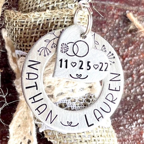 Wedding Bouquet - Personalized Bouquet Charm- Bride Gift- Bouquet Charm - Bridal - Picture 1 of 3